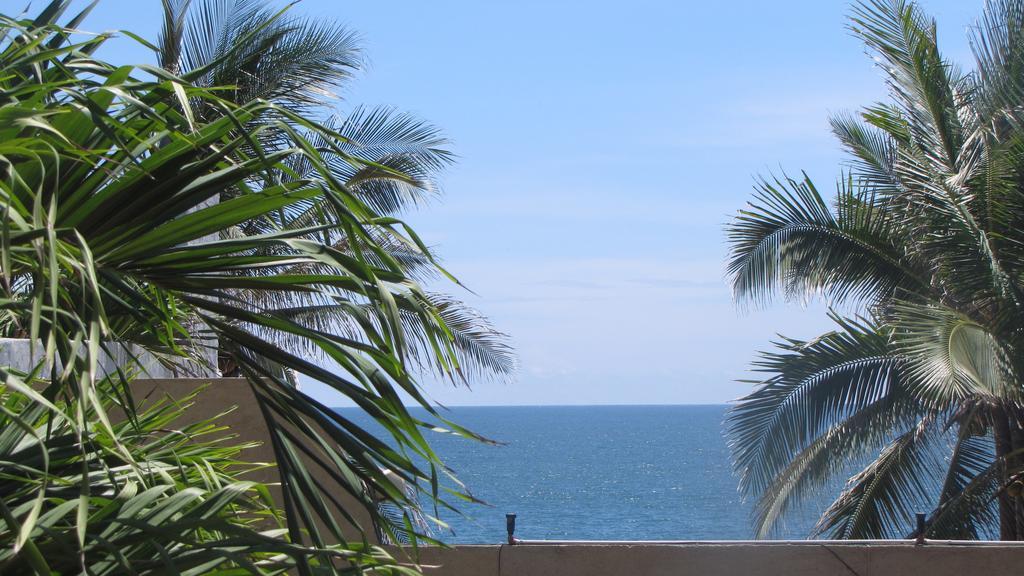 La Paloma Oceanfront Retreat Hotel San Patricio - Melaque Habitación foto
